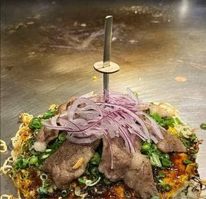 鉄板焼き・お好み焼きBAKU