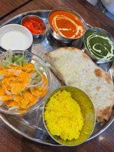 インド料理 フルバリ 菊川店