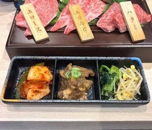 焼肉酒場 叶 HANARE