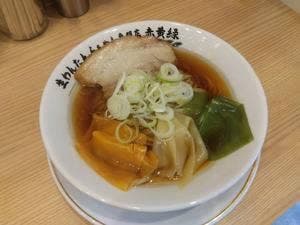 生わんたんらぁめん専門店 赤黄緑 関大前店