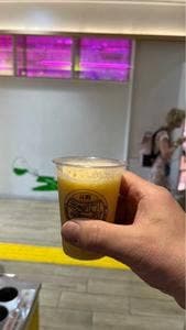 元祖大阪梅田ミックスジュース エキマルシェ新大阪ソトエ店