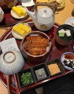 鰻 炭焼 ひつまぶし 美濃金 神田本店