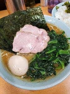 横浜ラーメン 武蔵家 綾瀬店