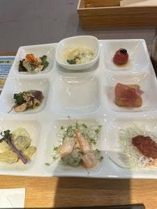シェ・ヒロ