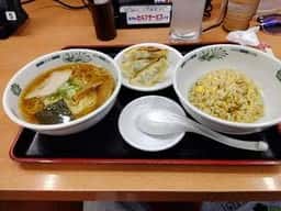 日高屋 新宿東口店