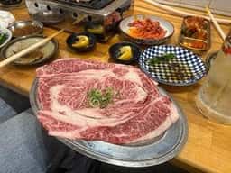 焼肉ホルモン大衆酒場 真 肉焼屋 十三店