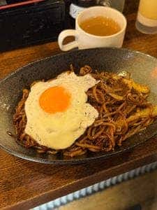 鉄板やきそば・酒場しぶやき