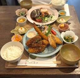 うさぎと葉っぱ