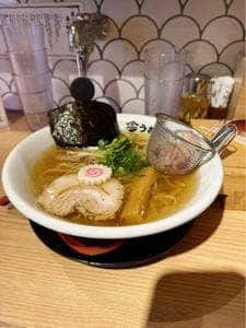 鮨とラーメン うおがしや 新橋店