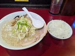 濃厚こってりラーメン つばめ