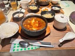 四川料理 川府