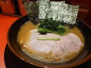 ラーメン 三楽家