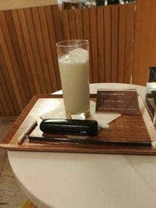 Ploom Shop銀座店 併設カフェ