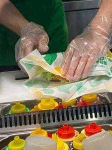 サブウェイ 新宿西口ハルク店