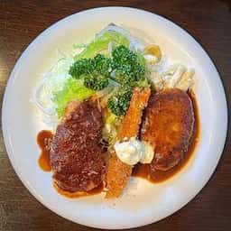 下町の小さなレストラン 三好弥