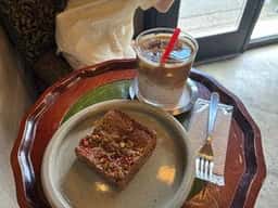 Chilling Coffee&Bake