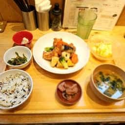 おぼんdeごはん エミオ石神井公園店