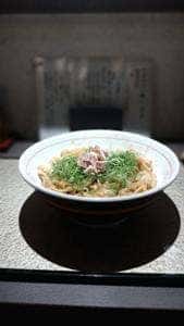 麺屋 ぶっとく生きろ。