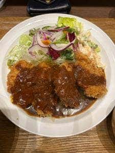 ボンバーキッチン 薬院本店