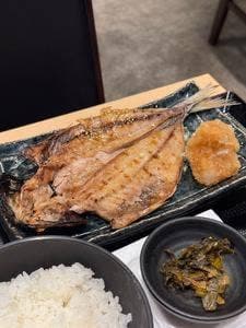 地鶏と魚串 炙りもつ鍋 にこん