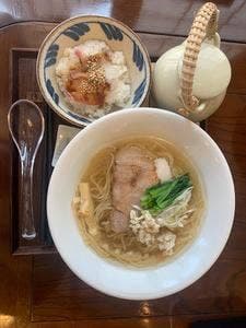 鯛そば・茶漬 磯LABO 六町店