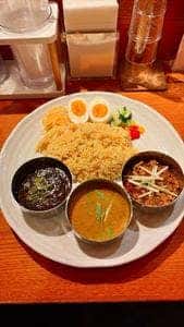 カレーのぼんチョビ