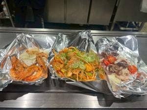 お好み焼き・鉄板焼き 蔵屋 広島駅ビル ミナモア店