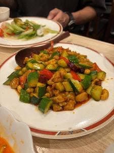刀削麺園