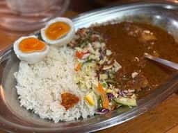 ポークビンダルー食べる副大統領