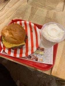 BAKERY & BURGER JB's TOKYO 府中店