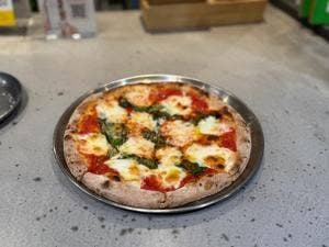 CRAZY PIZZA TORANOMON