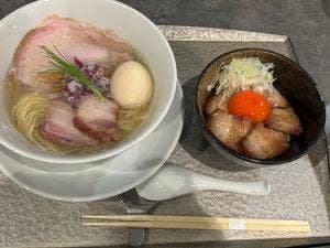 宍道湖しじみ中華蕎麦 琥珀 池袋店