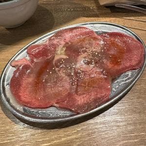 タレなしホルモン焼肉専門店 明大前 肉流通センター