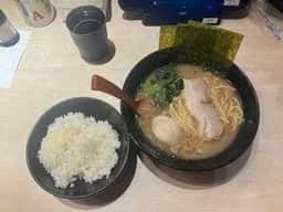 横浜家系ラーメン 銀家 東俣野店