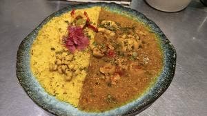 スパイスカレーハウス半月 2号店