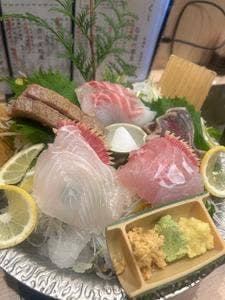 板前バル LIVE FISH MARKET 日比谷グルメゾン店