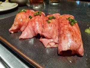 焼肉 燈花