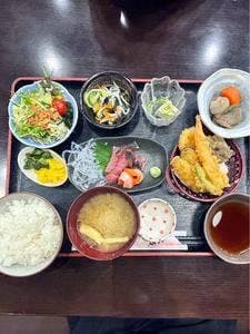 ダイニング桜坂イースト