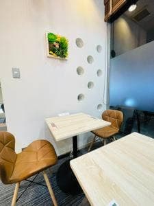 Qder 長瀬駅前店