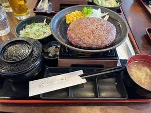 とろけるハンバーグ 福よし 小田急相模原店