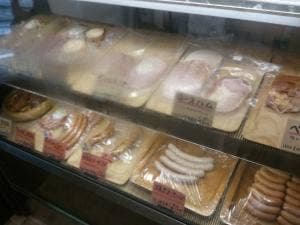 ノイ.フランクスモークハウス店