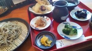 手打ちそば 極楽乃 盛岡市中央公民館店