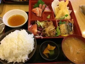 大阪屋台居酒屋 満マル 摂津富田店