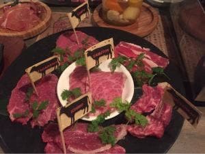 NIKUROJI 焼肉とワインのお店