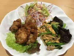 中華バル 魔法のキッチン