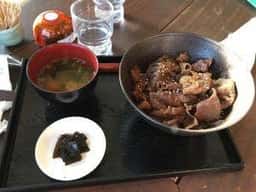 信楽陶舗 大小屋