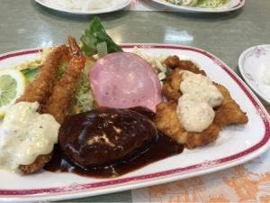 レストランつの