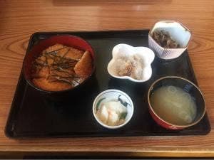 どんぐり家