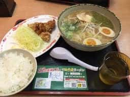 にんたまラーメン 旭店